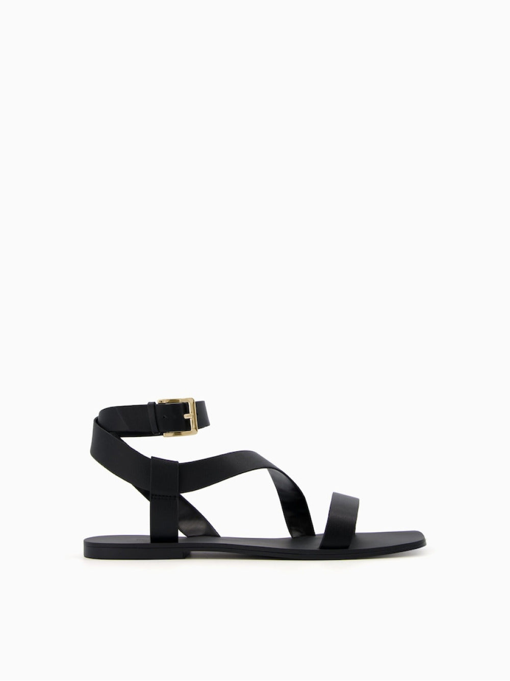 Flache Sandalen mit Knöchelriemen