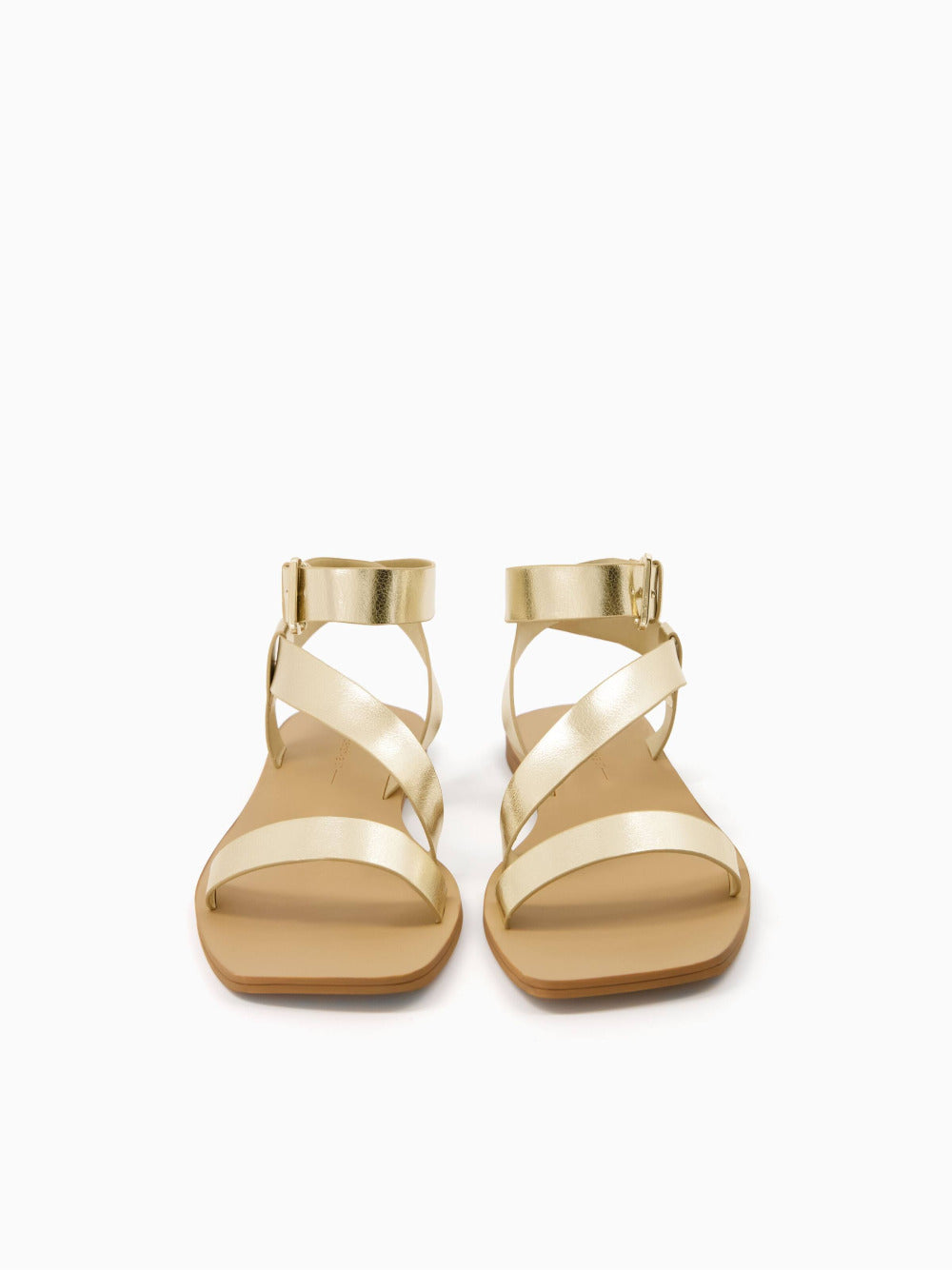 Flache Sandalen mit Knöchelriemen