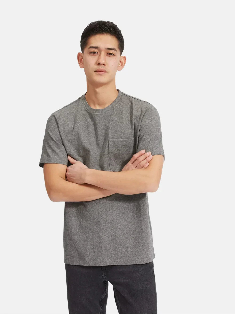 La camiseta con bolsillo premium