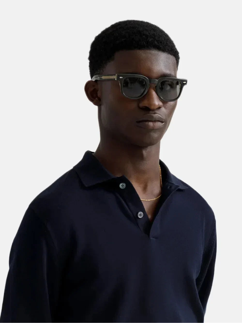 El polo azul marino