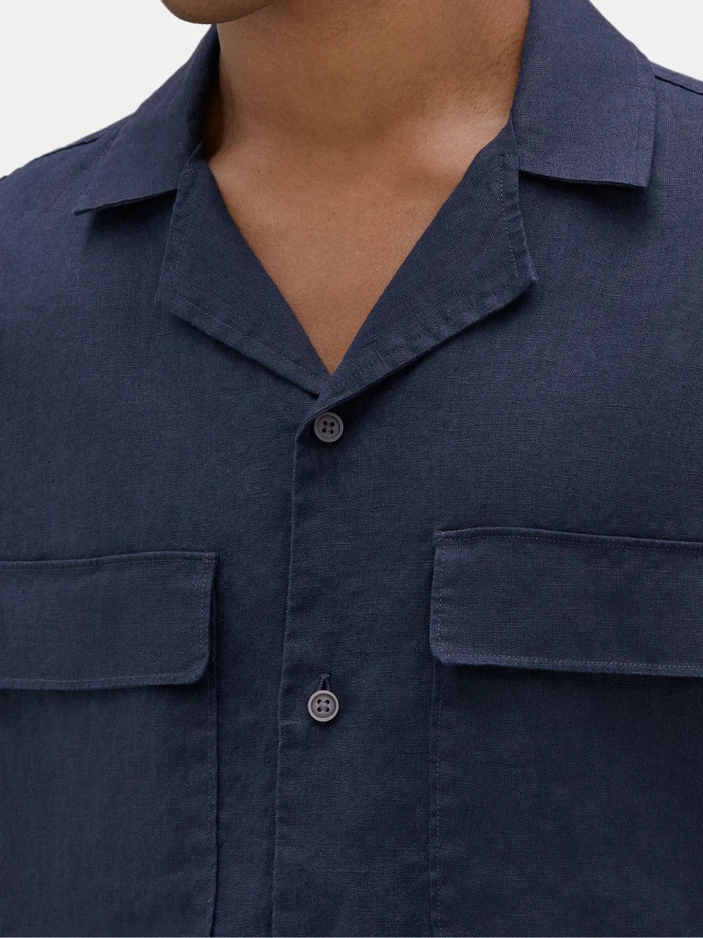 La camisa de manga cacao